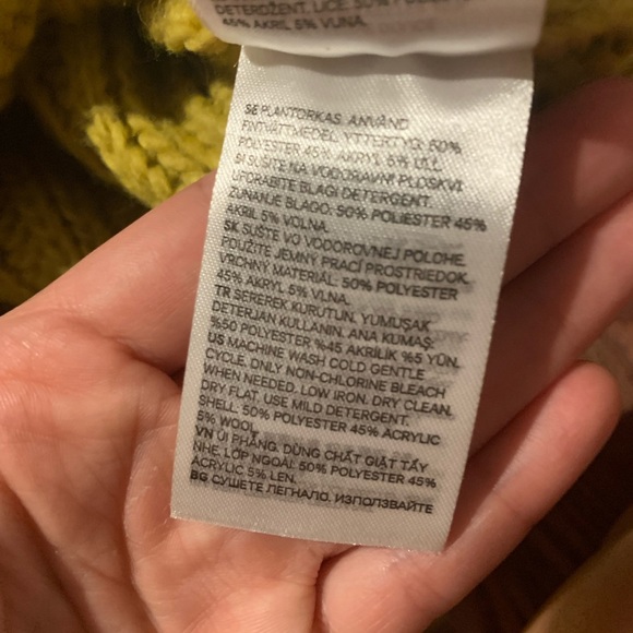 Mustard-yellow crop sweater - Picture 3 of 3